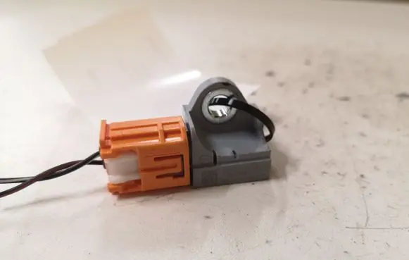 Mazda 6 Airbag deployment crash/impact sensor GDK457KC0 K0273080110