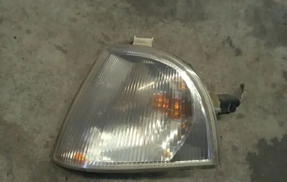 Skoda Octavia Mk1 (1U) Front indicator light 1u0953049 246.179-00 1j0973722