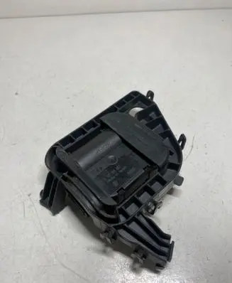 Volkswagen Polo IV 9N3 Air flap motor/actuator 0132801357