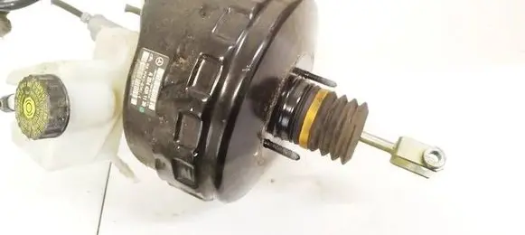 Mercedes-Benz C AMG W204 Brake booster A2044301130 03774763014