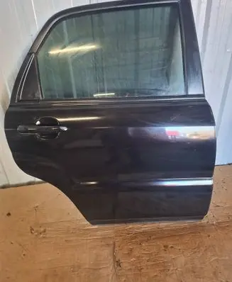 KIA Sportage Rear door 