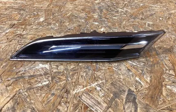 Porsche 911 992 Front fender indicator light 992953041c