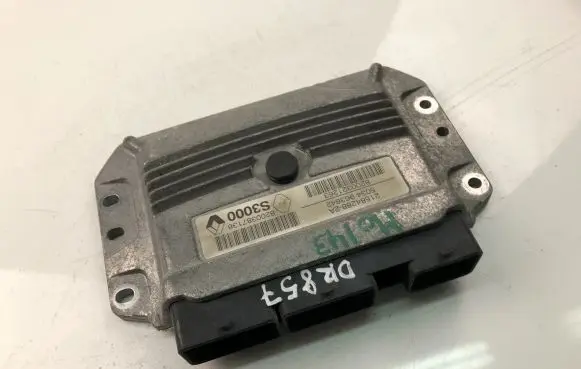 Renault Megane I Engine control unit/module ECU 8200321263 8200387138