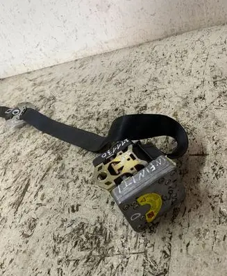 Infiniti QX60 L50 Front seatbelt