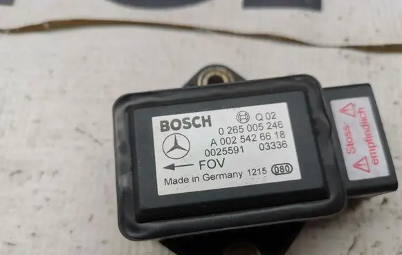 Mercedes-Benz E W211 ESP acceleration yaw rate sensor A0025426618 0025426618