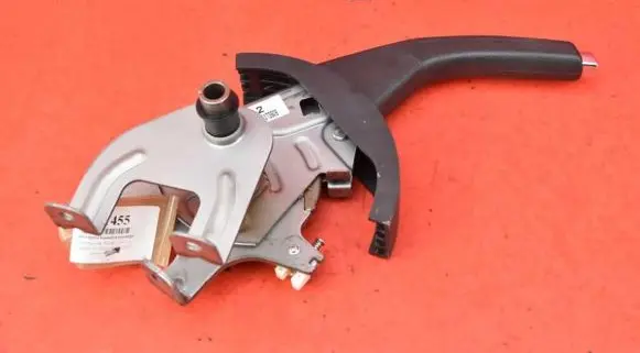 SsangYong Tivoli Handbrake/parking brake lever assembly