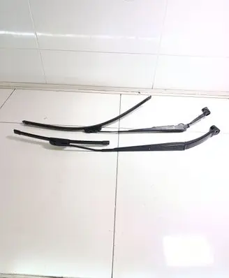 Nissan Qashqai Windshield/front glass wiper blade 24696 25221