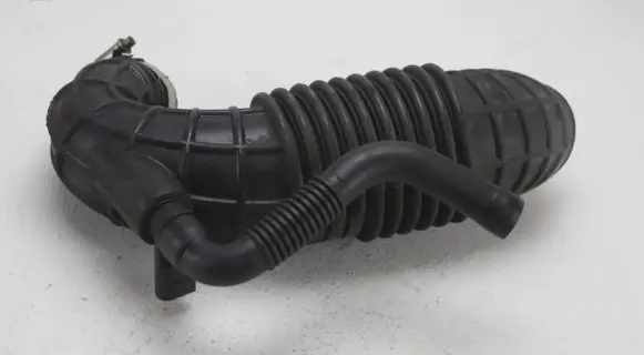 Audi A4 S4 B7 8E 8H Air intake hose/pipe 8E0129615Q