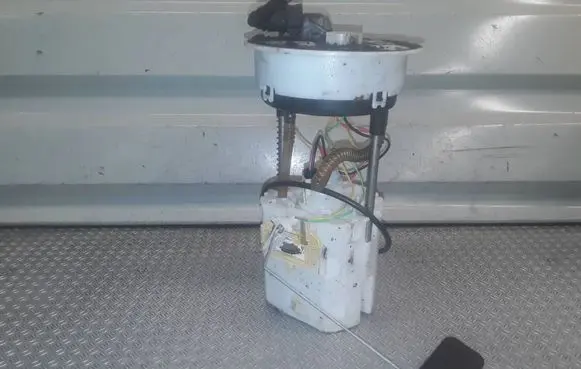 Opel Agila B In-tank fuel pump 1510073KA0
