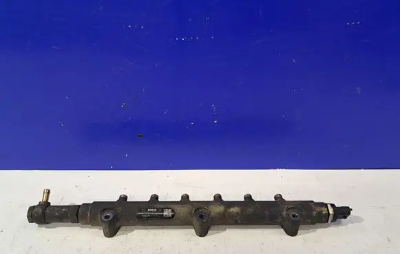 Volvo XC90 Fuel main line pipe 0445215015 30622085