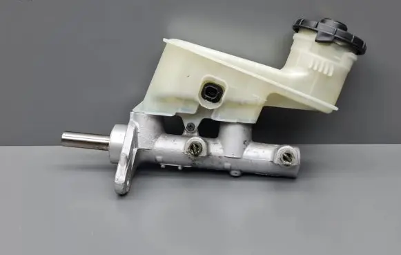 Honda Accord Master brake cylinder