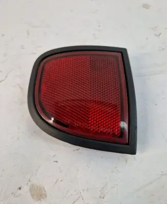 Mitsubishi L200 Rear tail light reflector 25016641