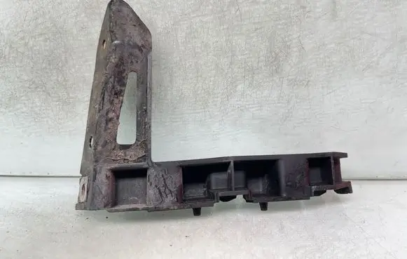 Audi TT TTS Mk2 Front bumper mounting bracket 8j0807184b