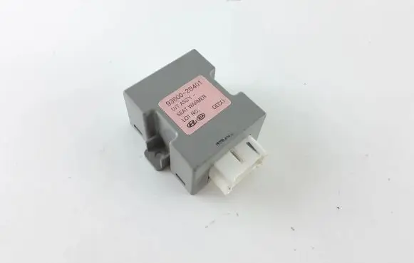 Hyundai Santa Fe Seat heating relay 936002B401