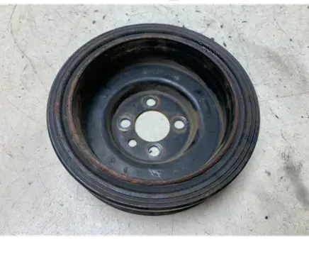 Volkswagen Golf VI Crankshaft pulley 038105243M