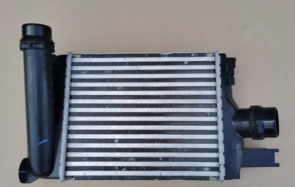 Renault Clio IV Intercooler radiator 144963014R