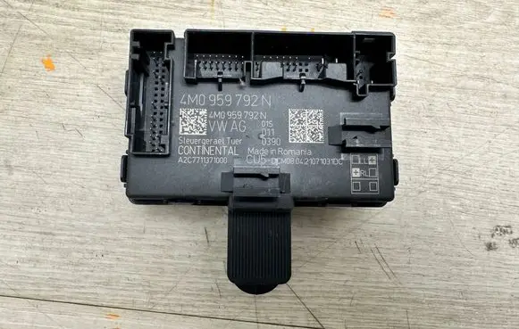 Porsche Taycan 9J1 Door control unit/module 4M0959792N A2C7711371000