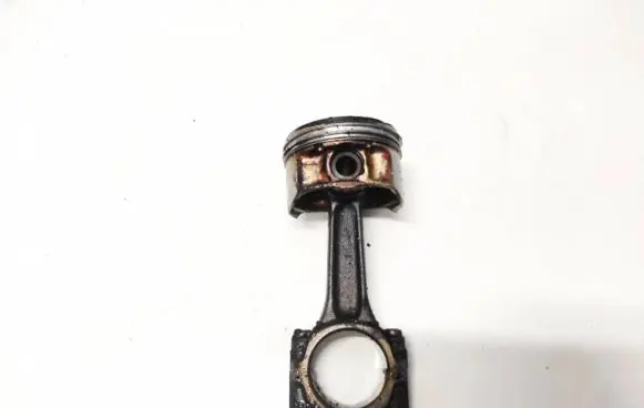 Fiat Stilo Piston with connecting rod