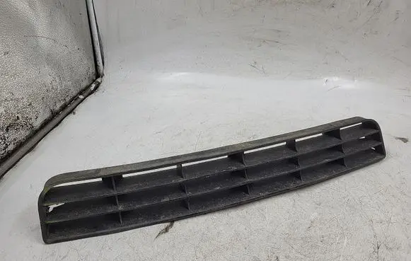 Audi A6 S6 C4 4A Front bumper lower grill 4A0807683