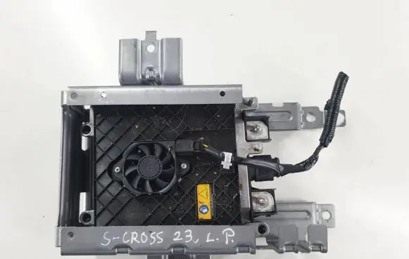 Suzuki SX4 S-Cross Voltage converter inverter 96460-74S00 F01R205009 F01R005009