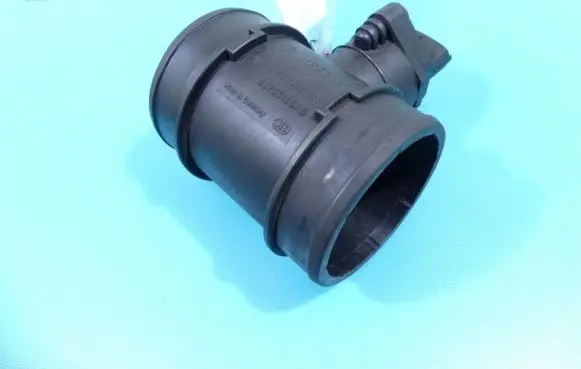 Chrysler Voyager Mass air flow meter 0281002451 IMPRK1324122