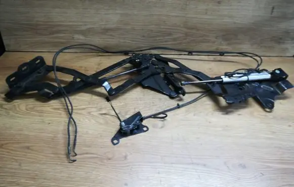 Opel Astra H Convertible roof hinge 13247433