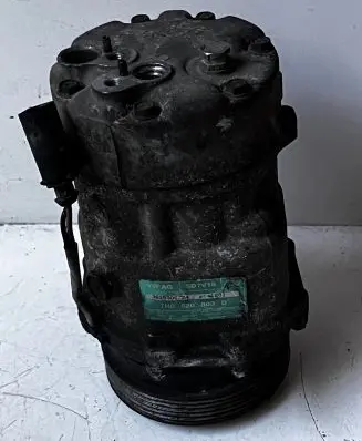 Volkswagen Caddy Air conditioning (A/C) compressor (pump) 7H0820803D SD7V16