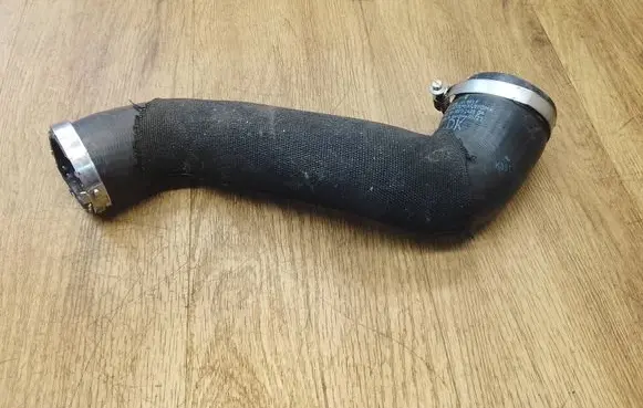 Porsche Macan (95B) Intercooler hose/pipe 95B145993F