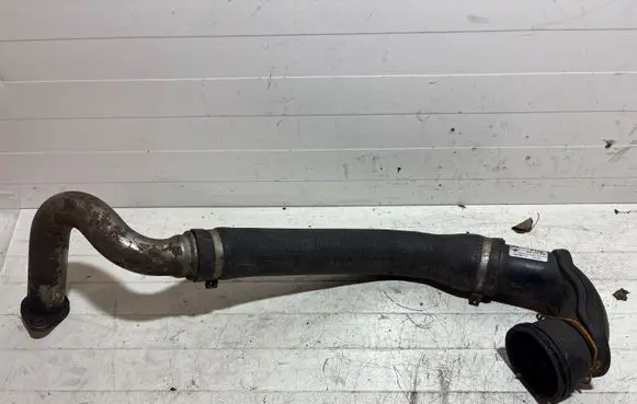 Opel Zafira C Intercooler hose/pipe 360578926 13327298