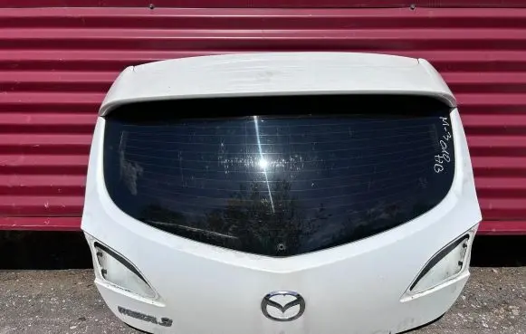 Mazda 3 II Tailgate/trunk/boot lid
