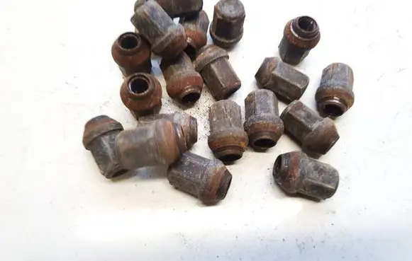 Mazda 6 Nuts/bolts 