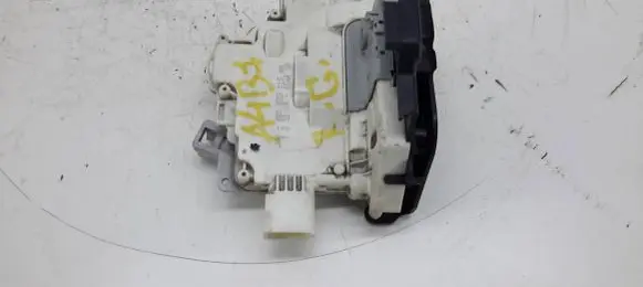 Audi A4 S4 B7 8E 8H Rear door lock 8E0839015AA