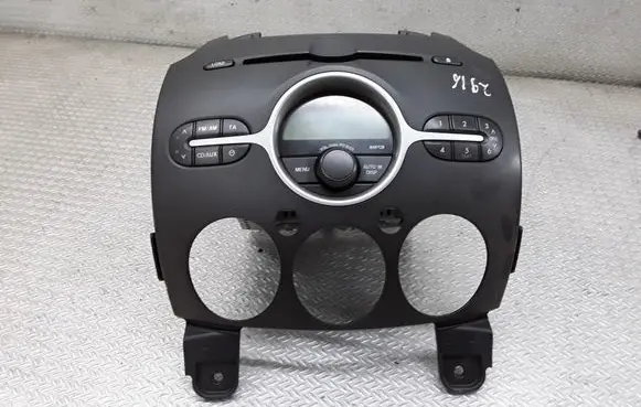 Mazda 2 Radio/CD/DVD/GPS head unit 14797629