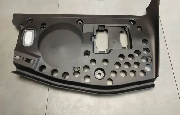 Mercedes-Benz GLE (W166 - C292) Dashboard lower bottom trim panel A1666801808