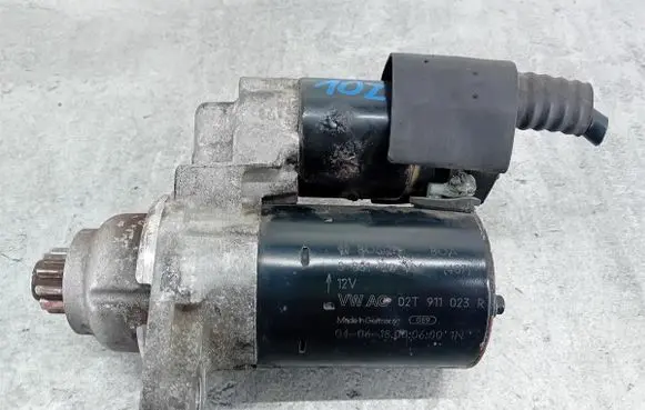Volkswagen Golf V Starter motor 02T911023R