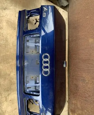 Audi A8 S8 D2 4D Tailgate/trunk/boot lid
