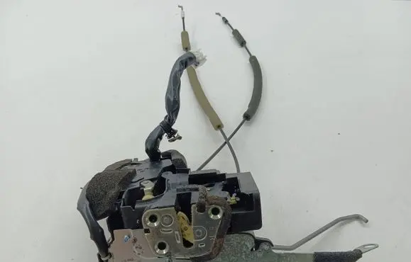 Mazda CX-7 Front door lock