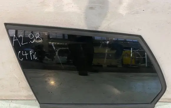 Citroen C4 I Picasso Rear side window 43R000016