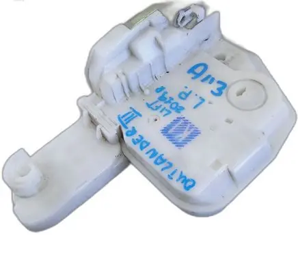 Mitsubishi Outlander Front door lock