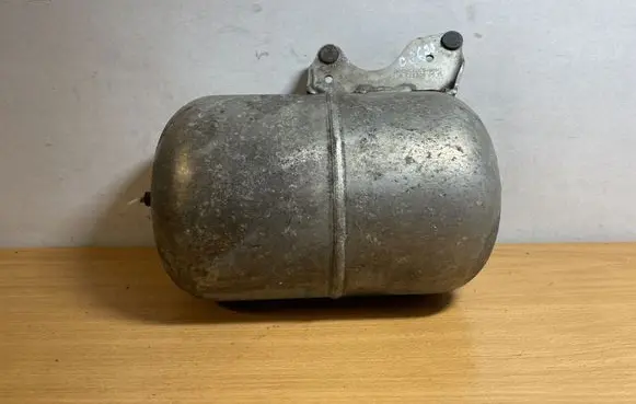Mercedes-Benz S W221 Air suspension tank/reservoir A2213200015 C3623