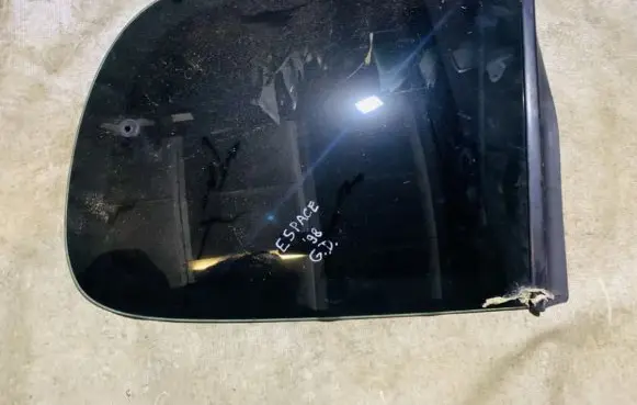 Renault Espace III Rear side window