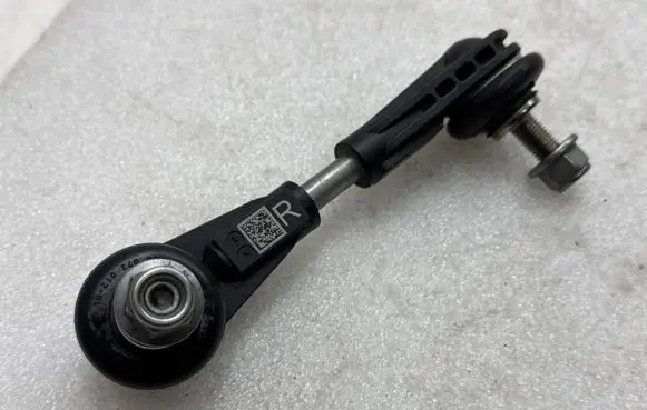 Tesla Model Y Front anti-roll bar/stabilizer link 128849600A 9X23130B06821
