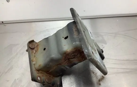 Nissan Qashqai Front bumper shock/impact absorber 622144EA0A