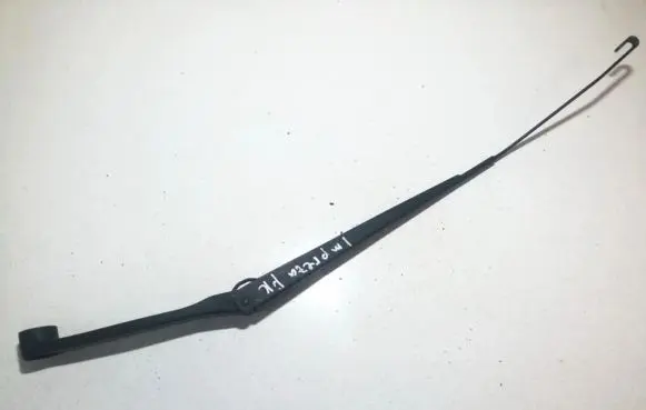 Subaru Impreza I Front wiper blade arm 36088ra
