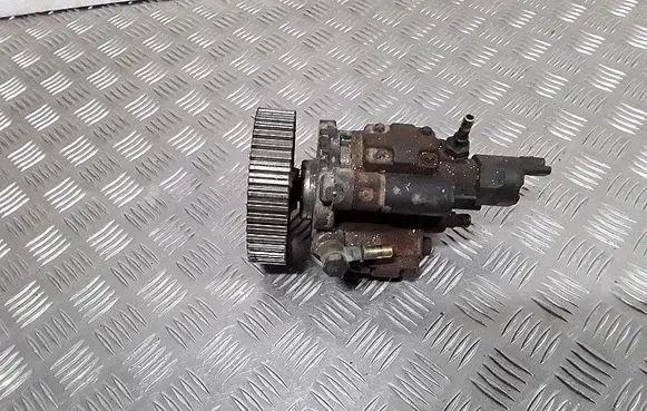 Peugeot Partner Fuel injection high pressure pump 9636818480