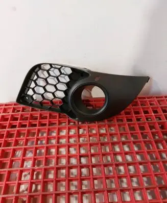 Mitsubishi Lancer X Front fog light trim/grill 8321A124 871000