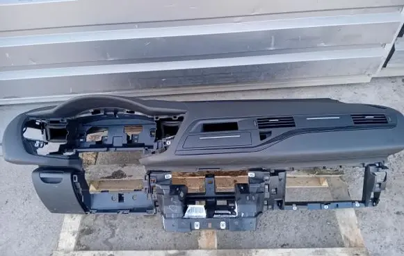 Citroen C5 Dashboard 96821775ZD