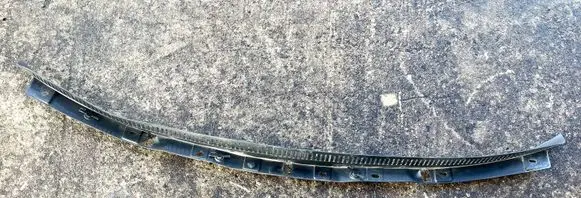 Volvo XC60 Bonnet wind deflector 31352292