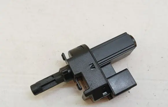 Ford Mondeo MK IV Clutch pedal sensor 4M5T-7C534-AA