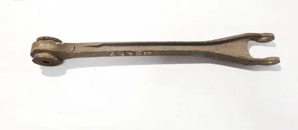 Chrysler Pacifica Rear upper control arm/wishbone 04743245aa